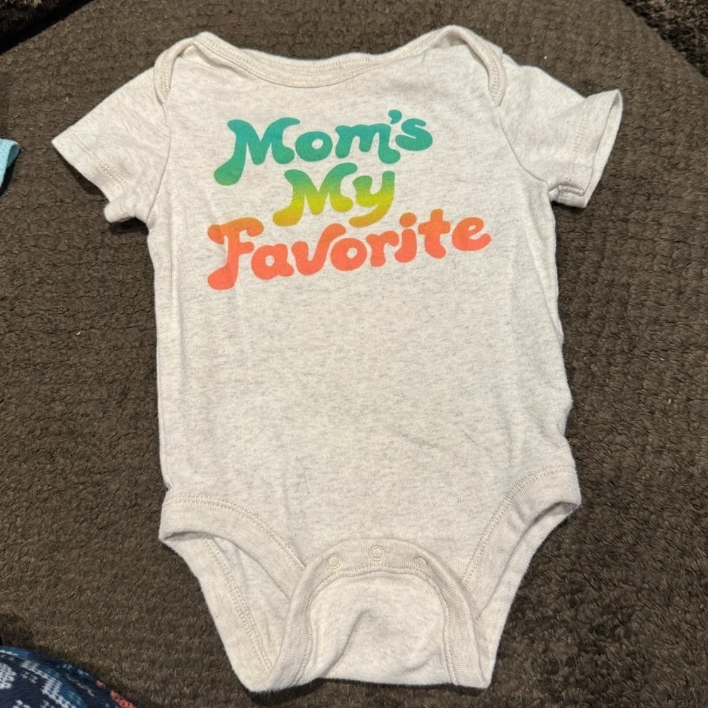 Old Navy Gray and Green Bodysuit Mom’s My Favorite